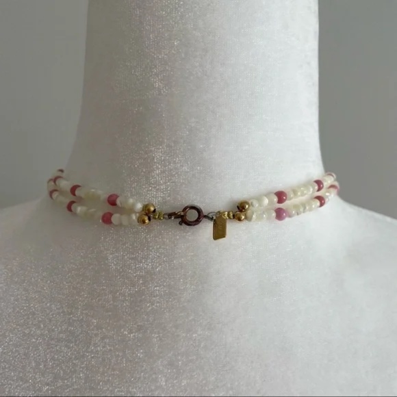KARLA JORDAN Vintage Beaded Necklace, Mother of Pearl Pendant, Pink Pearl Flower - Picture 4 of 8